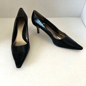 Bandolino Black Low Heel Size 7.5